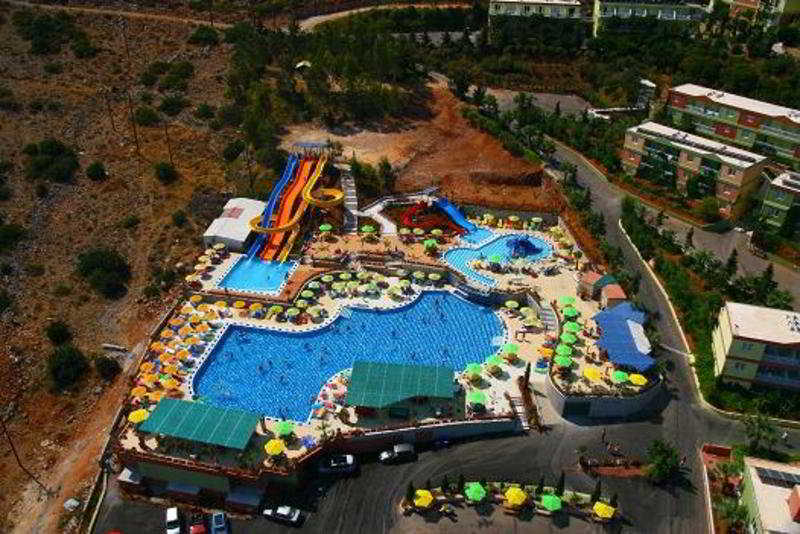 Aqua Sun Village 헐소니소스 외부 사진